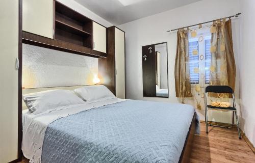 Vrbanj Apartment | Apartments by the sea Basina, Hvar - 5699
