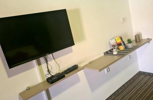 Slavonski Brod Apartment | BoNiToS, SOBE-ROOMS