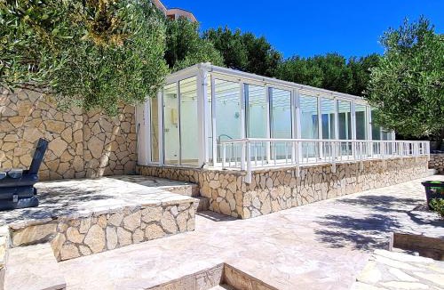 Tucepi Apartment | Vila Maslina Apartments mit Pool und Garten nahe am Strand