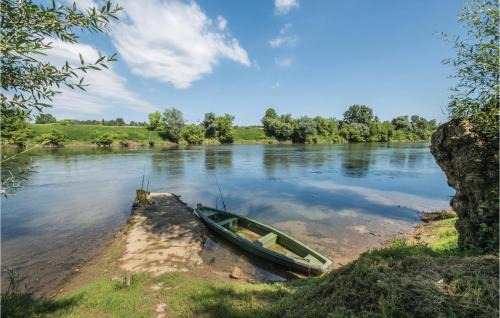 Glina House | Two-Bedroom Holiday Home In Pokupska Slatina