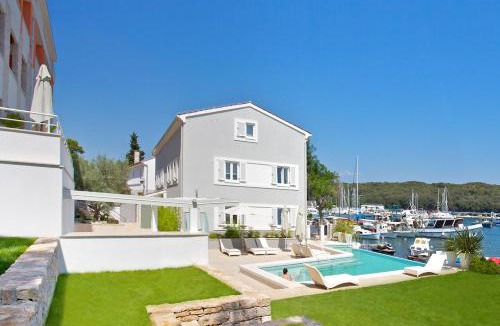 Pula Apartment | Ribarska Koliba Resort