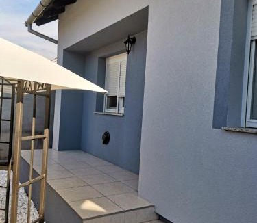 Vukovar Apartment | Apartman Lucija kuća za odmor
