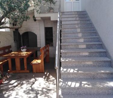 Arbanija Apartment | Apartments in Villa TOP TROGIR
