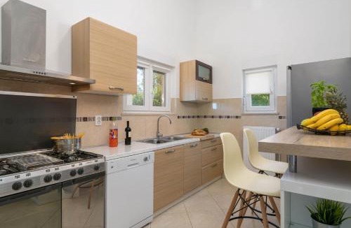 Prodol Villa | Luxury villa CHERRY in natural park