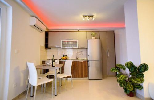 Batinici Apartment | Lara Apartments