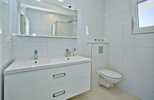 Bogomolje Villa | FAMILY VILLA WITH POOL-Peaceful Hvar Island Oasis