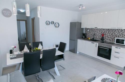 Kastel Kambelovac Apartment | Navi