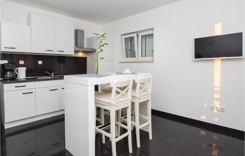 Jesenice Apartment | Stunning Apartment In Jesenice