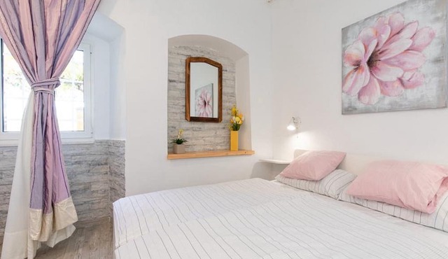 Studio Apartment Sisi