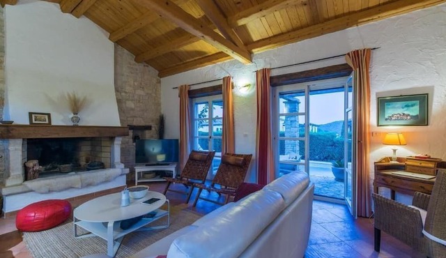 Villa "Livia" with a view of the water