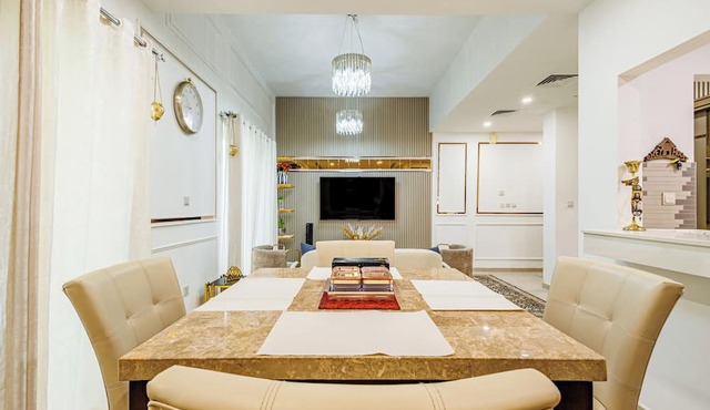 The Urban Retreat Elegant 3BR Townhouse in Dubai