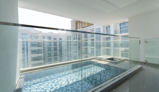 Vogue | Pearlz by Danube near Ibn Battuta Mall in Dubai