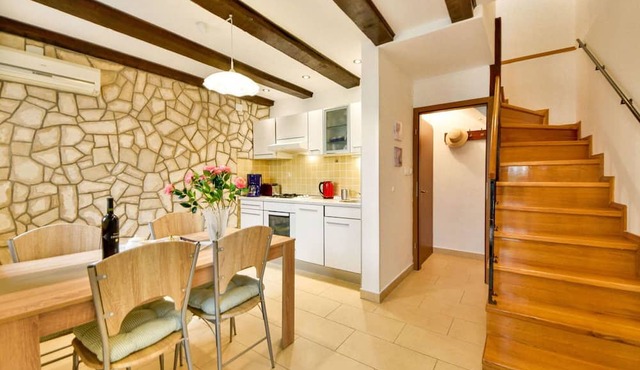 Beautiful villa for 4 guests with A/C, WIFI, TV, terrace and parking