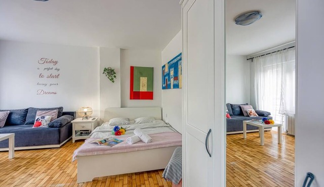 Green Hill Zagreb - Studio Natali, Zagreb, Croatia