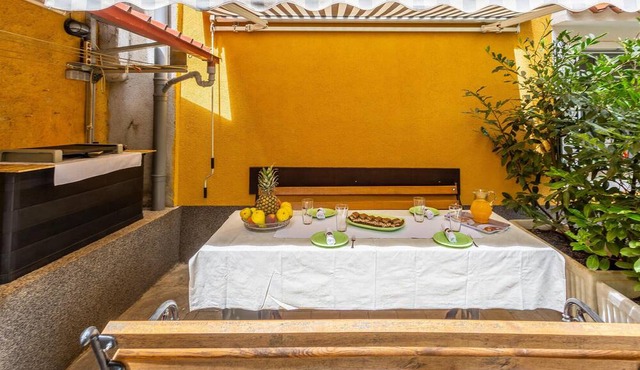 Nice apartment in Rijeka with WiFi