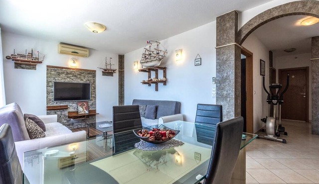 3 bedroom nice apartment in Duce