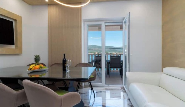 Apartment Mornar by Interhome