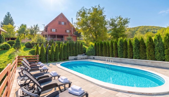 Chalet Zavrh with Private Heated Pool, Zavrh, Croatia in Zavrh