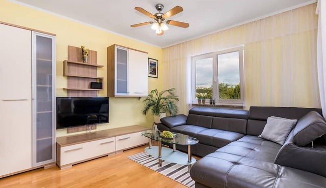 Gorgeous apartment in Volosko with WiFi