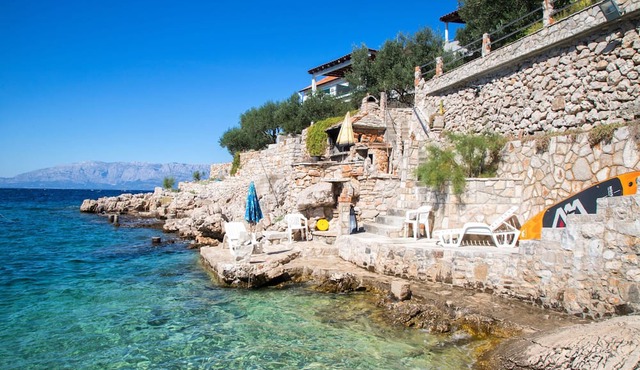 Apartment Sanka (46881-A2) - Gdinj - island Hvar