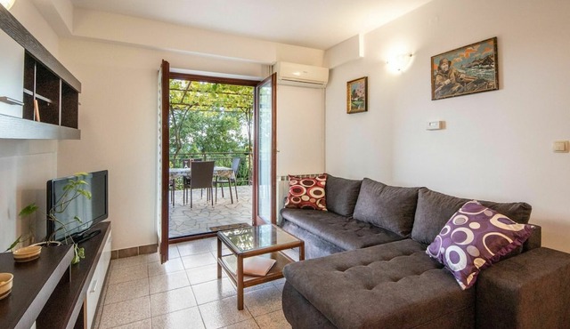 Cosy apartment for 2 guests with A/C, WIFI, TV, terrace and pets allowed