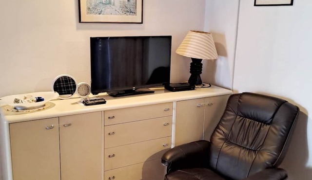 Apartment Branka, (13990), Petrcane, hr