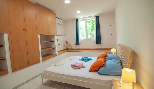 Cozy Oasis in Front of the Pool – Split