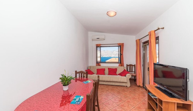 1 bedroom amazing apartment in Okrug Donji