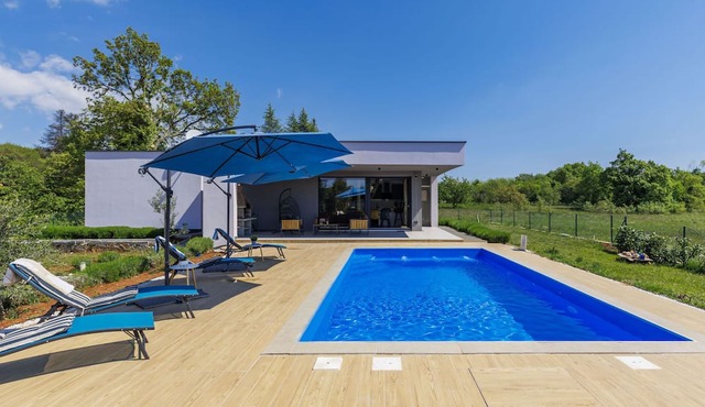 Lavender by Interhome