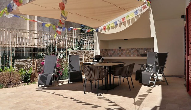 Viva-by the sea-garden & terraces by Interhome