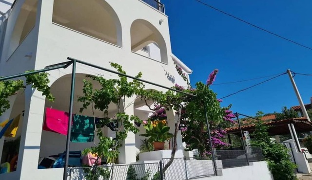 Apartment Ivica - Three Bedroom Apartment with Terrace