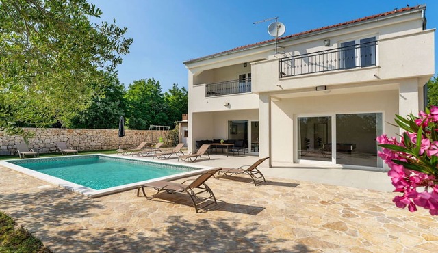 Wonderful private villa with private pool, A/C, WIFI, TV, terrace, pets allowed and panoramic view