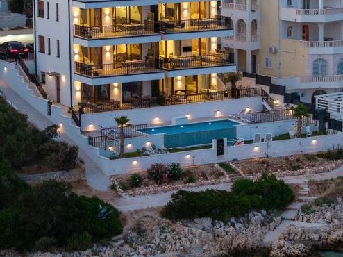 Royal Oak beachfront residence Trogir Seget Vranjica