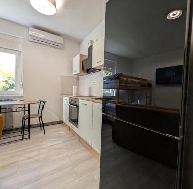 Bright & Sunny Studio in Sesvete