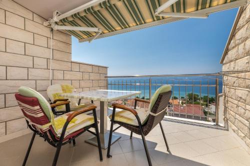 Apartment Duce 2737b in Duće