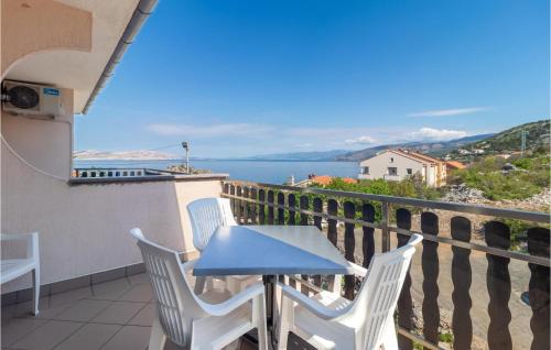 Lovely Apartment In Sveti Juraj With Wifi