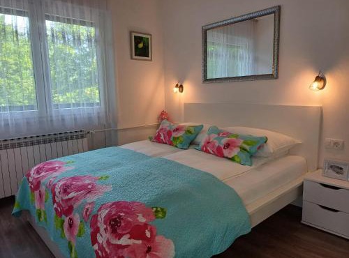 Emerald Luxury Apartments