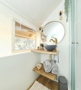 AURAS - Glamping Eco Resort in Biograd na Moru